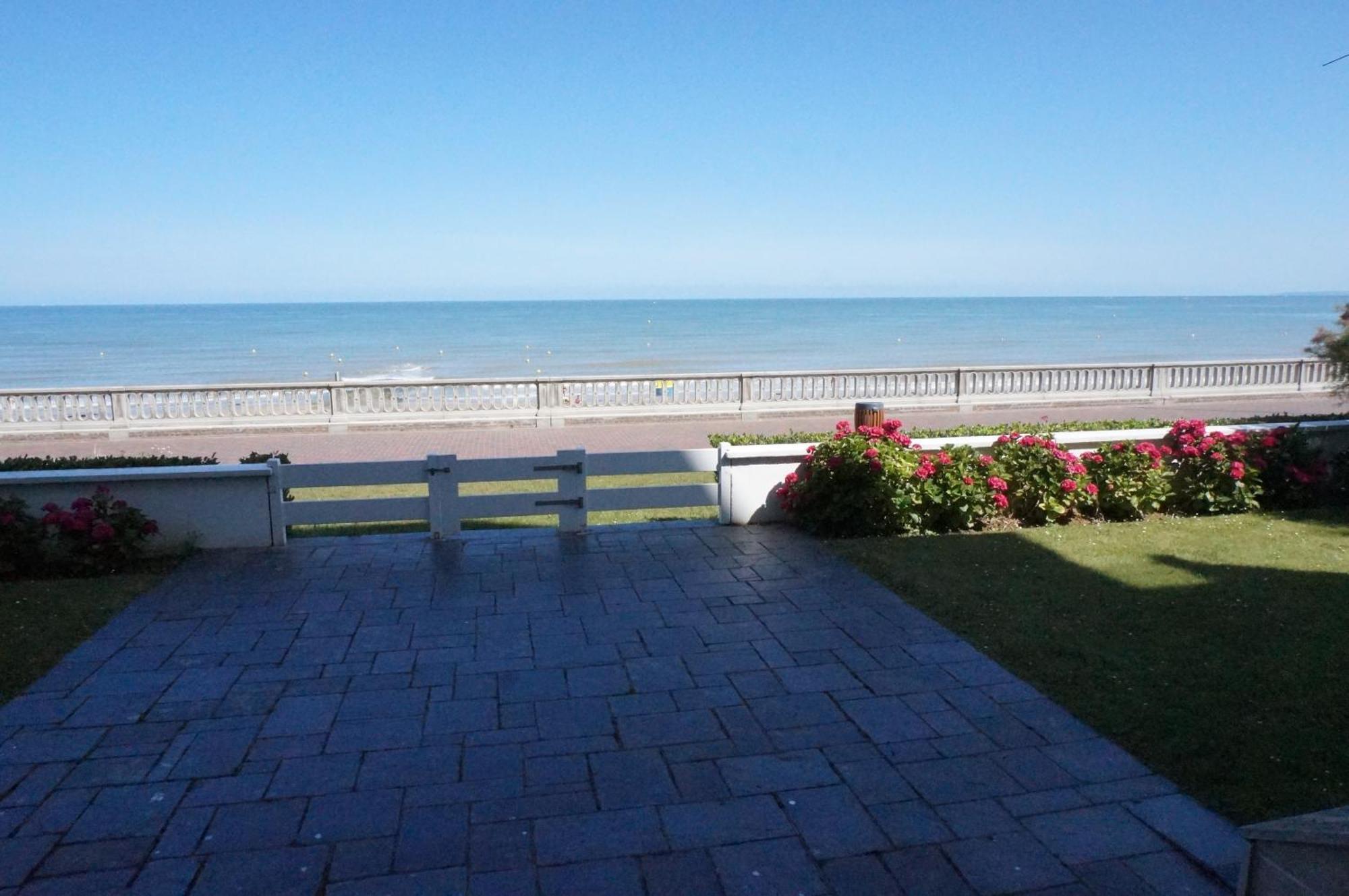 Belle Vie Vue Dominante Mer Et Plage - Appartement 2 A 4 Personnes Cabourg Luaran gambar